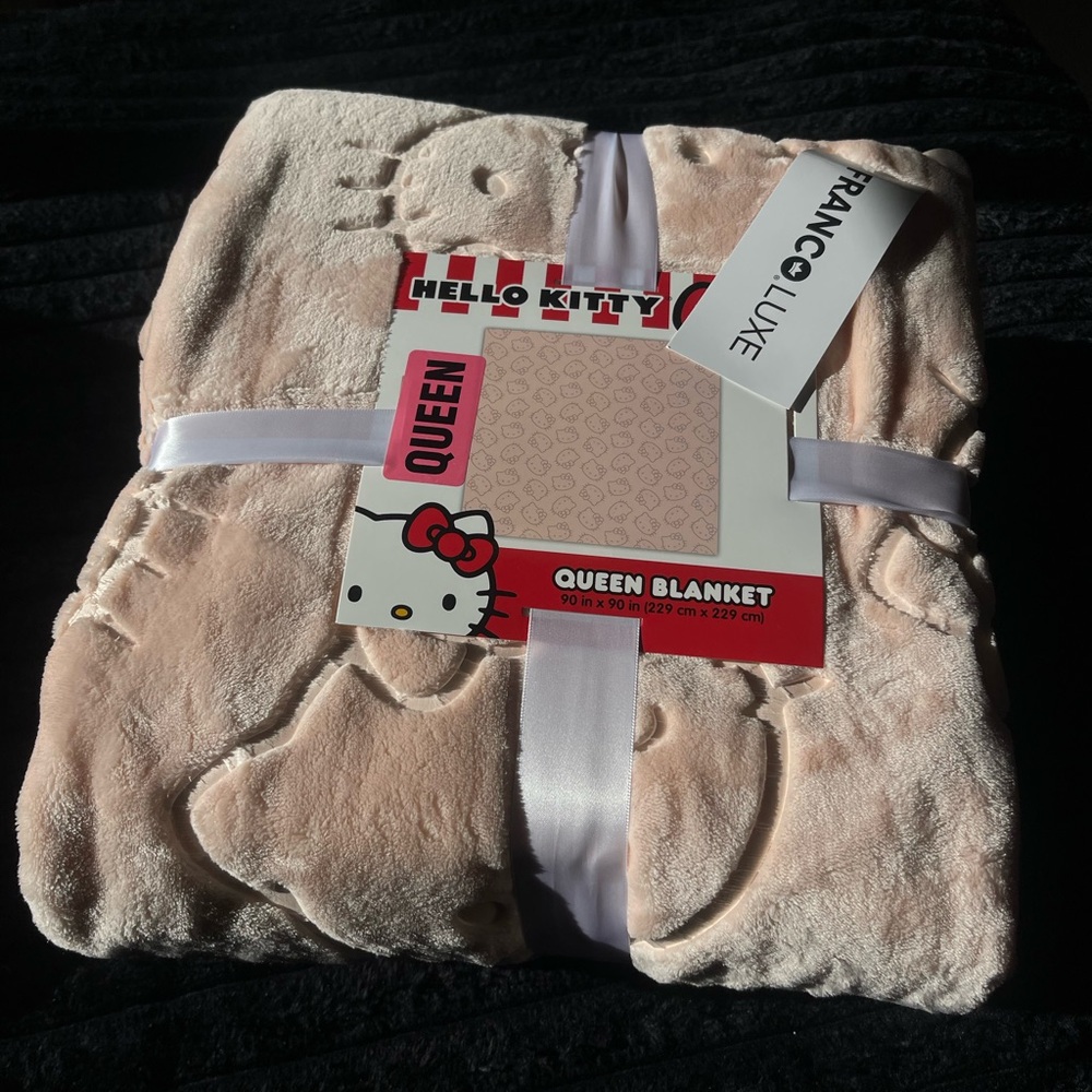 Hello kitty blanket